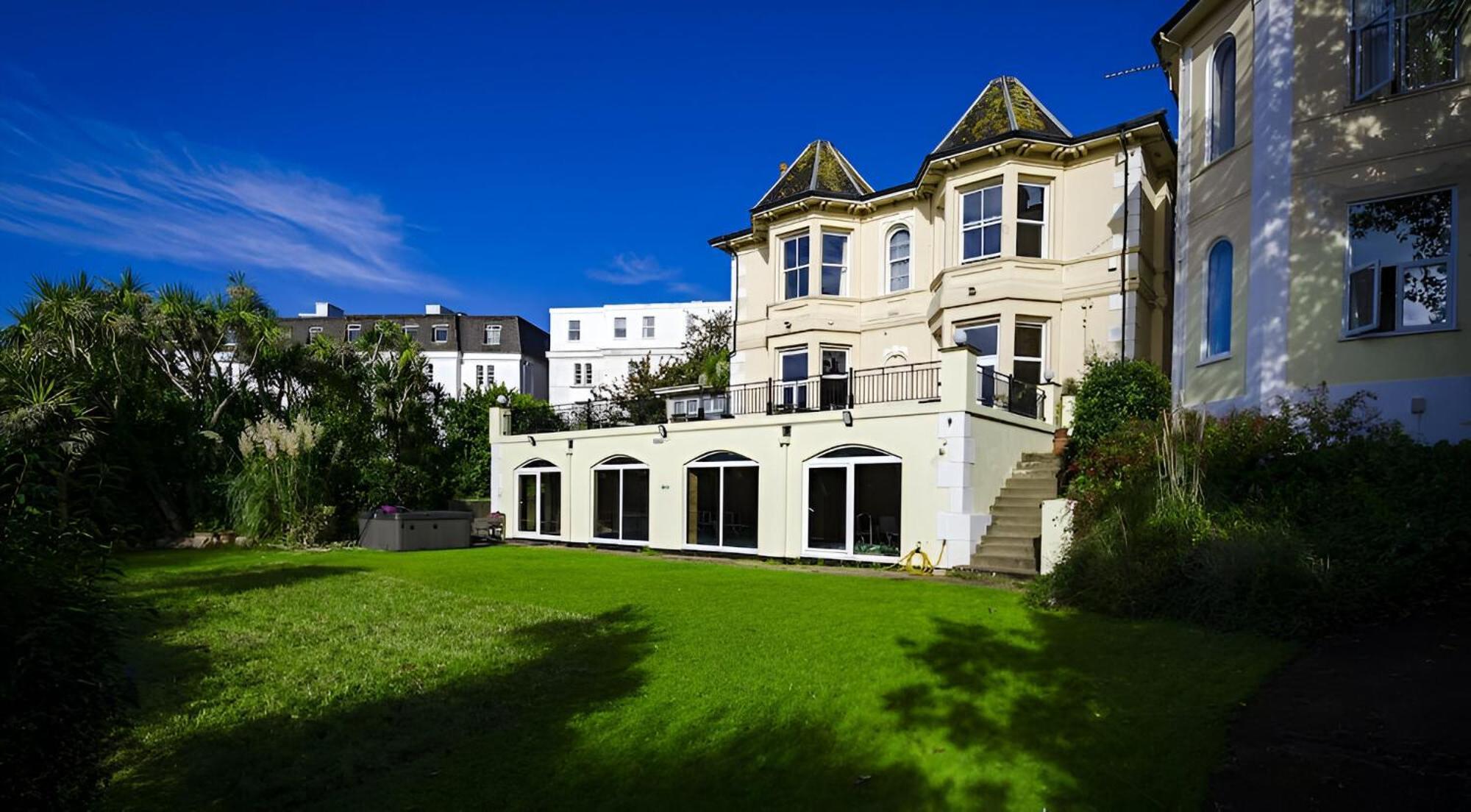 Crofton House Hotel トーキー エクステリア 写真