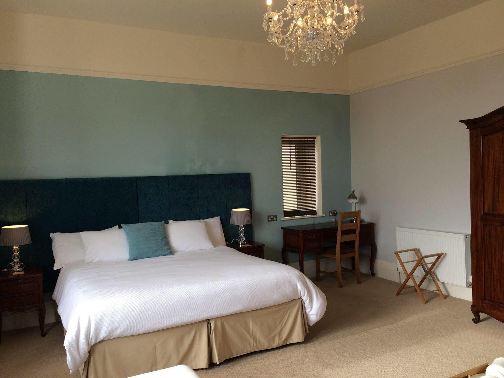Crofton House Hotel トーキー エクステリア 写真